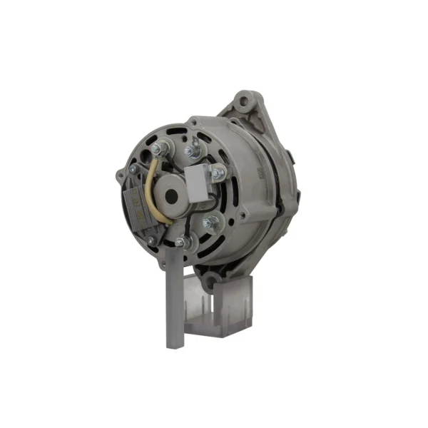 Dynamo Nanni 4.380 en Volvo Penta 12V 100A aansluitzijde met klemmen B+ B- D+ en W